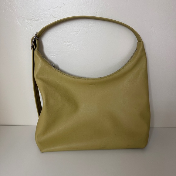 BAGGU Handbags - Baggu Recycled Leather Shoulder Bag in Straw